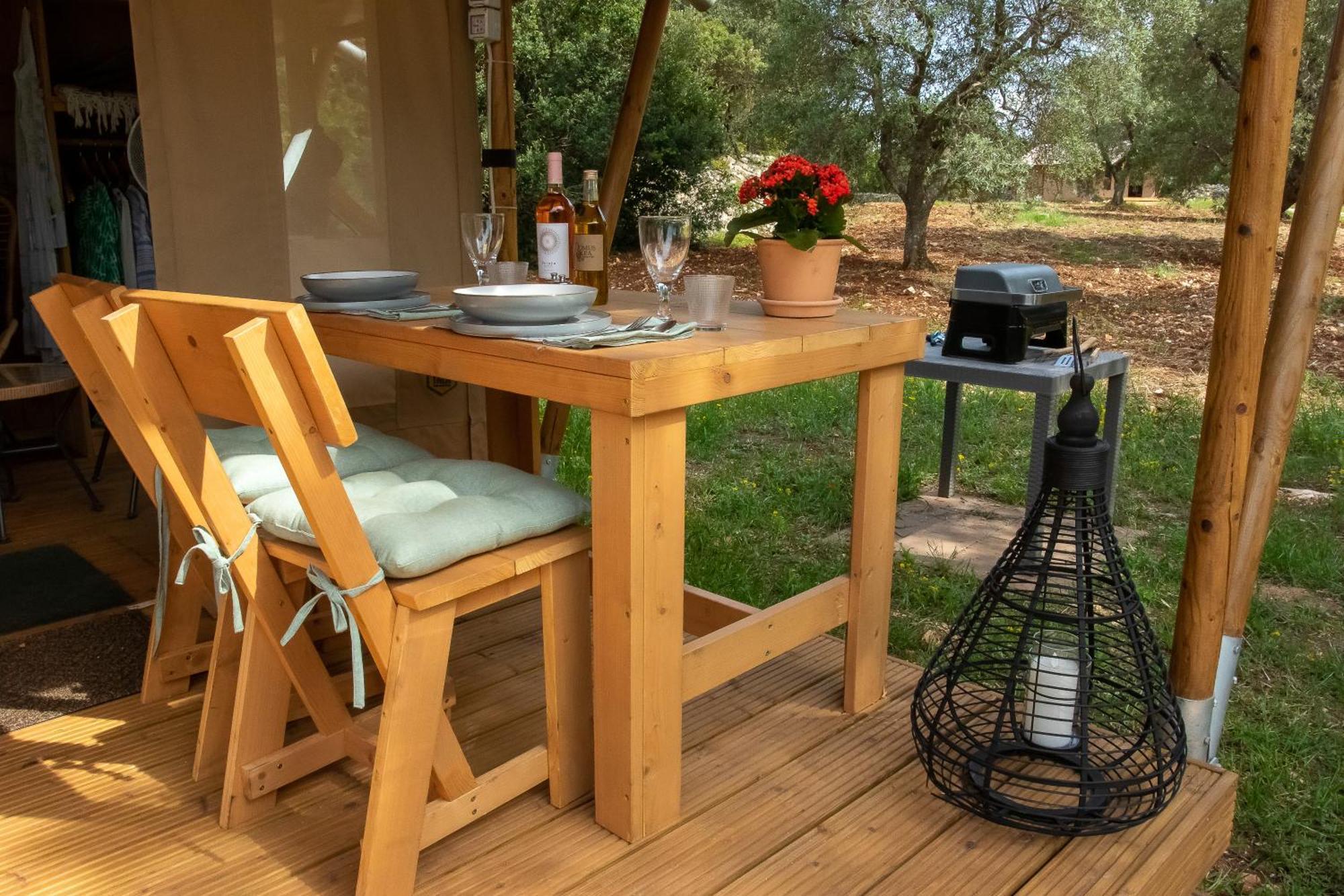 Domus Olea Glamping *
