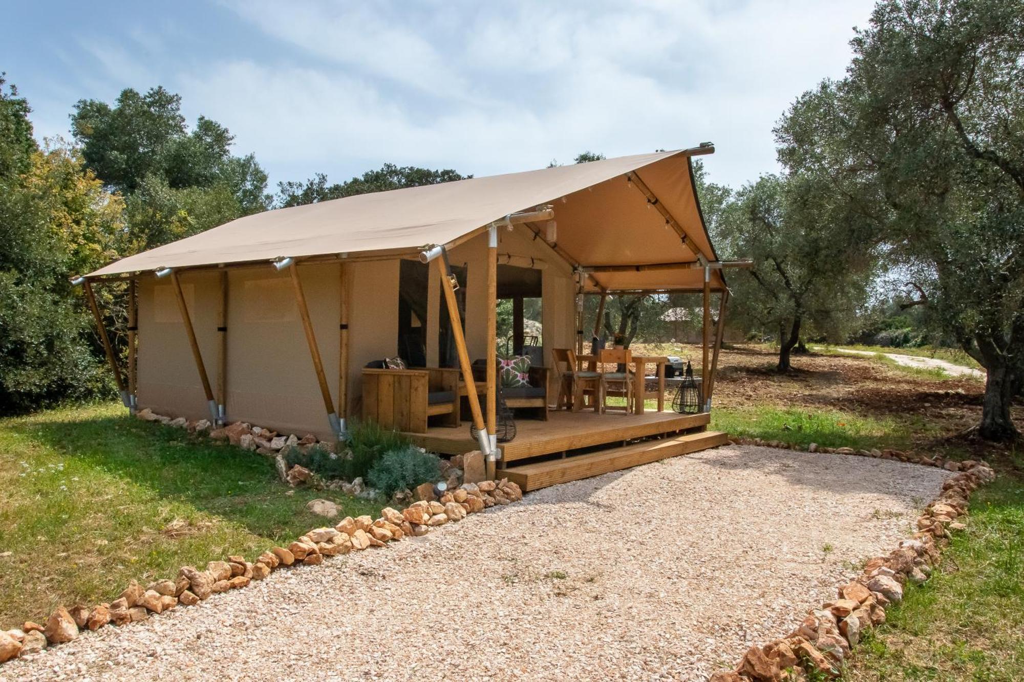 Luxury tent Domus Olea Glamping Ceglie Messapica