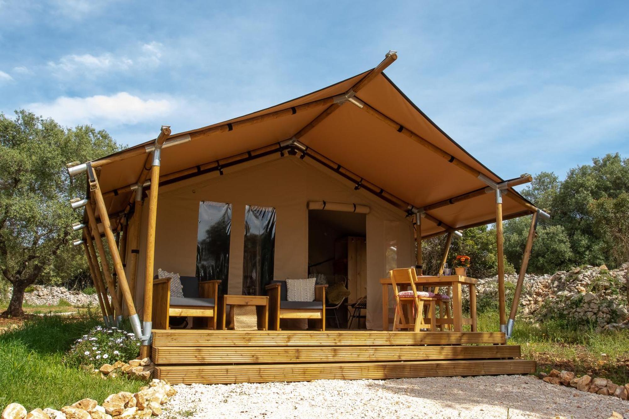Domus Olea Glamping *
