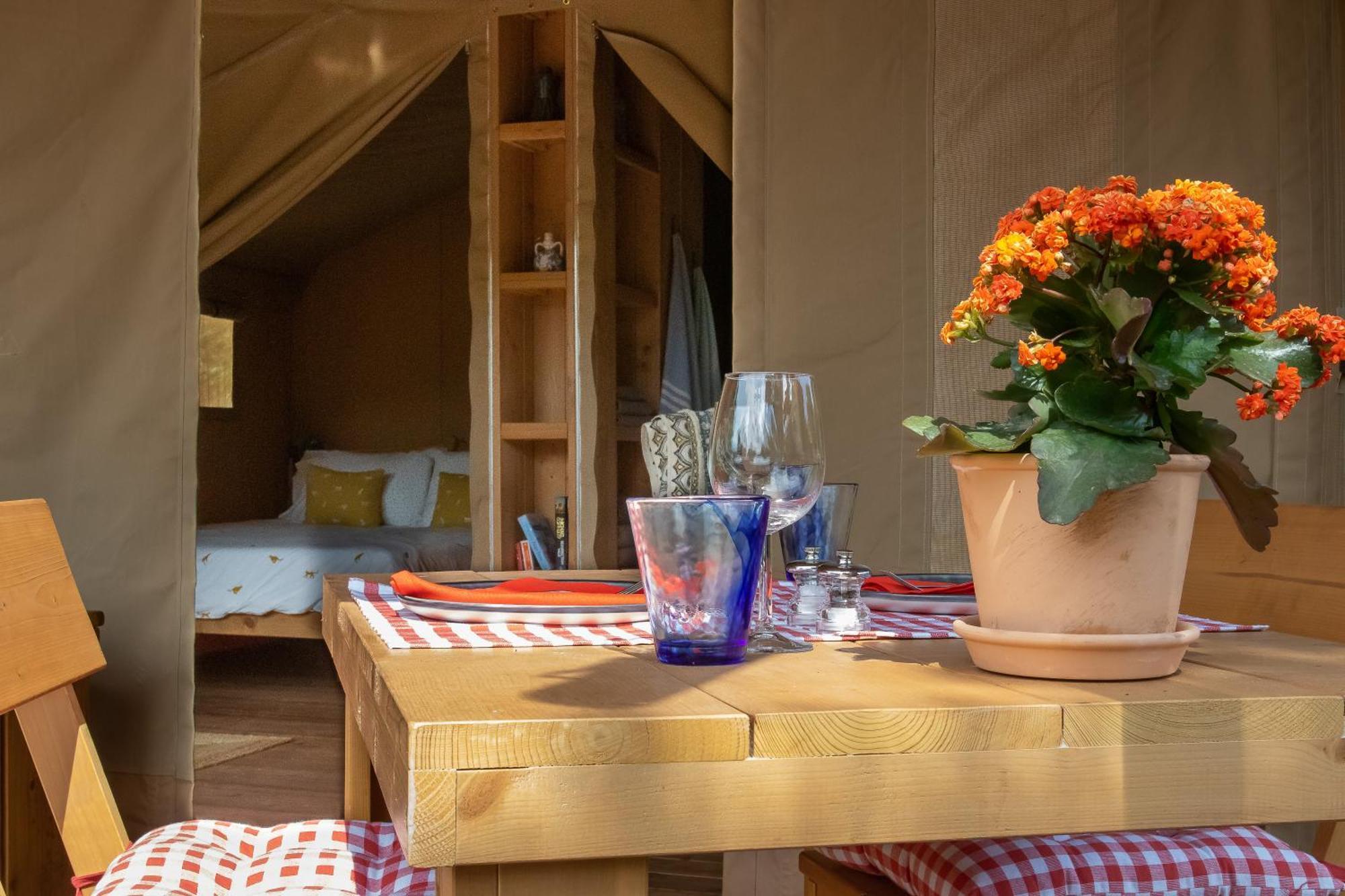 Domus Olea Glamping Luxuszelt *